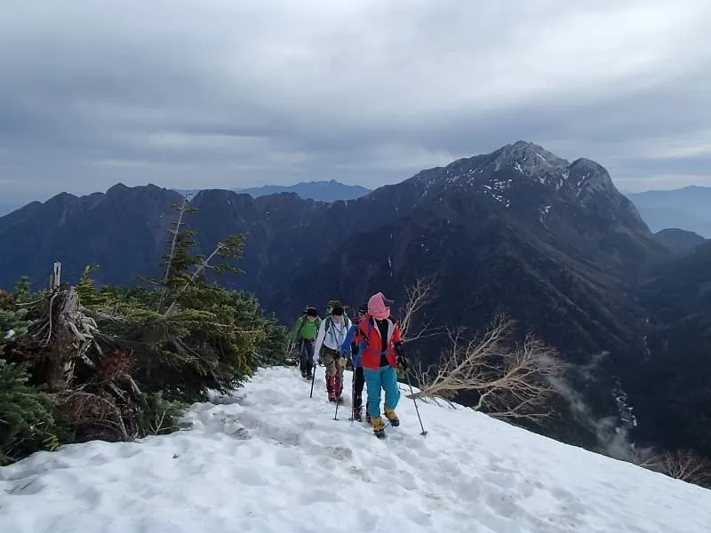 甲斐駒ヶ岳をバックに
