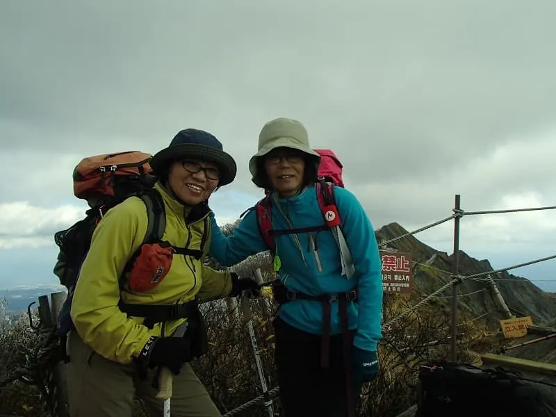 山頂で