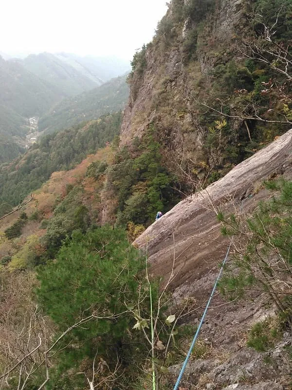 混雑を避けてすべり台へ