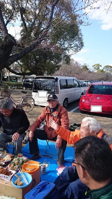 桜の下で山談義