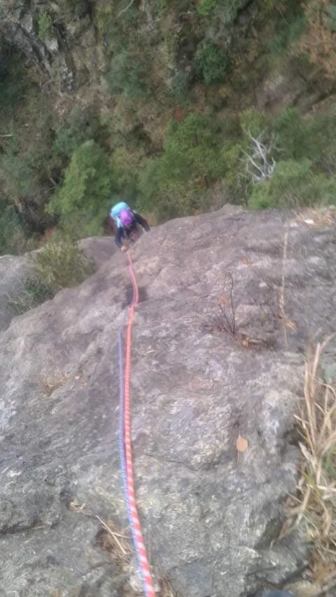 左ルート2ピッチを登って来る西本Y