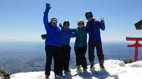 岩木山の頂上で