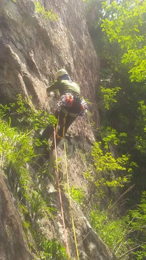 大天井バットレス岳友ダイレクトのルートリメイク中