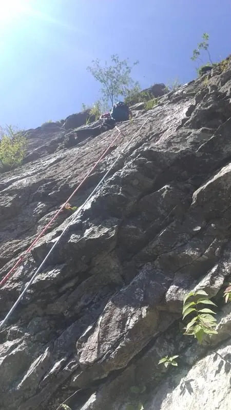 登ってるふりです、、、