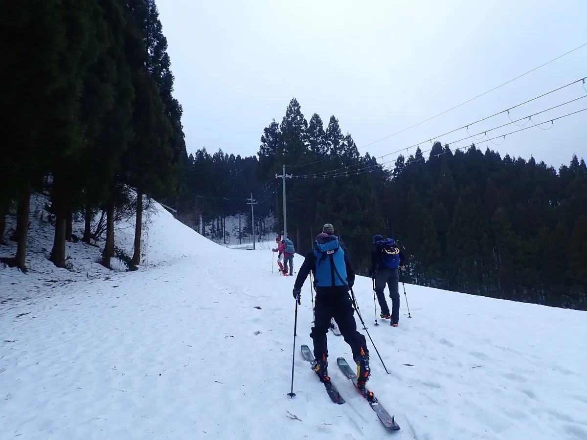 スタート地点から積雪豊富