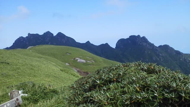 永田岳の岩尾根